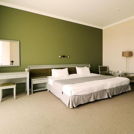 Bugaz Sea View Hotel Gribovka Ngoại thất bức ảnh