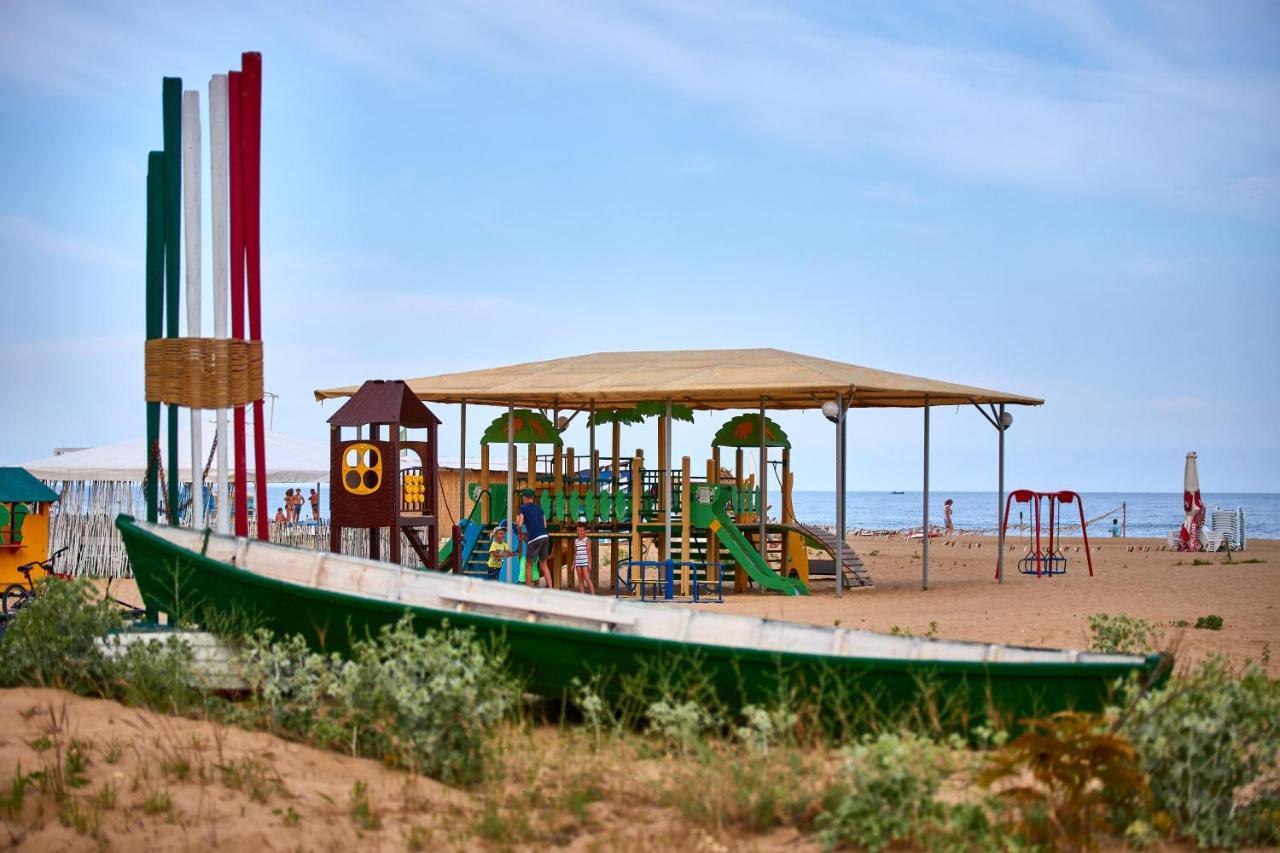 Bugaz Sea View Hotel Gribovka Ngoại thất bức ảnh
