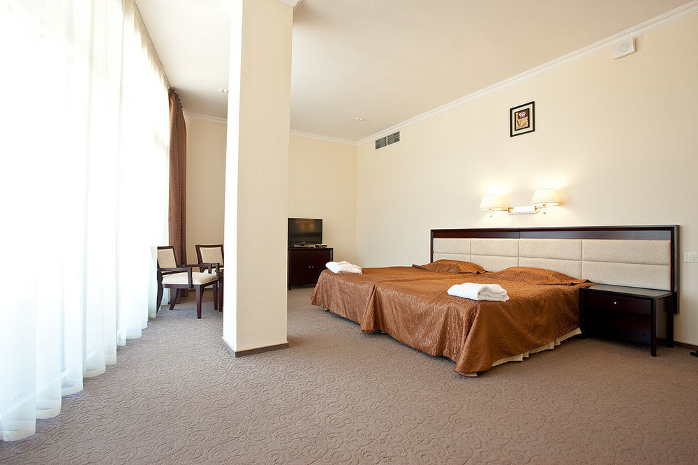 Bugaz Sea View Hotel Gribovka Ngoại thất bức ảnh