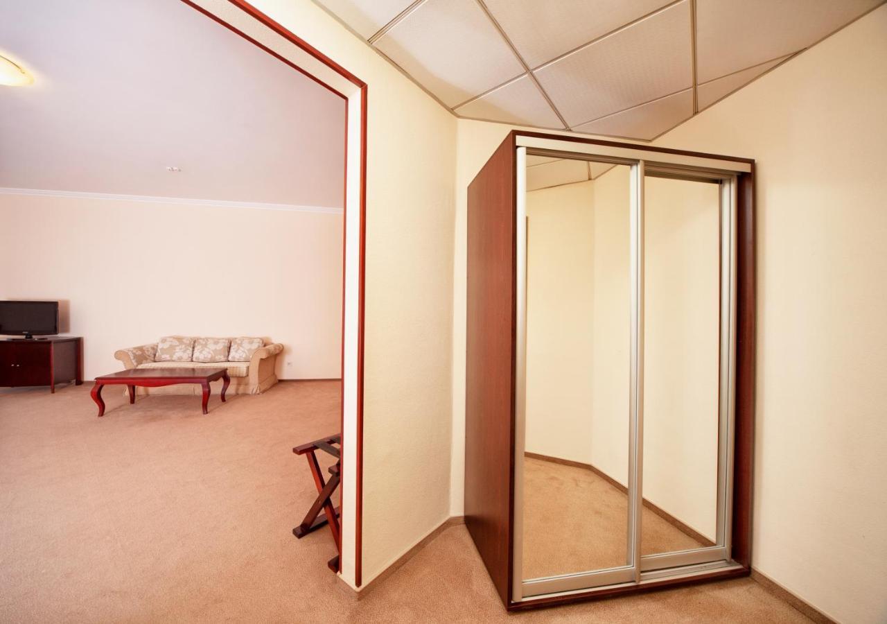 Bugaz Sea View Hotel Gribovka Ngoại thất bức ảnh