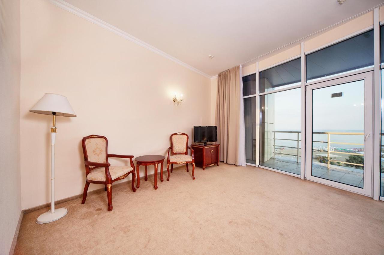 Bugaz Sea View Hotel Gribovka Ngoại thất bức ảnh