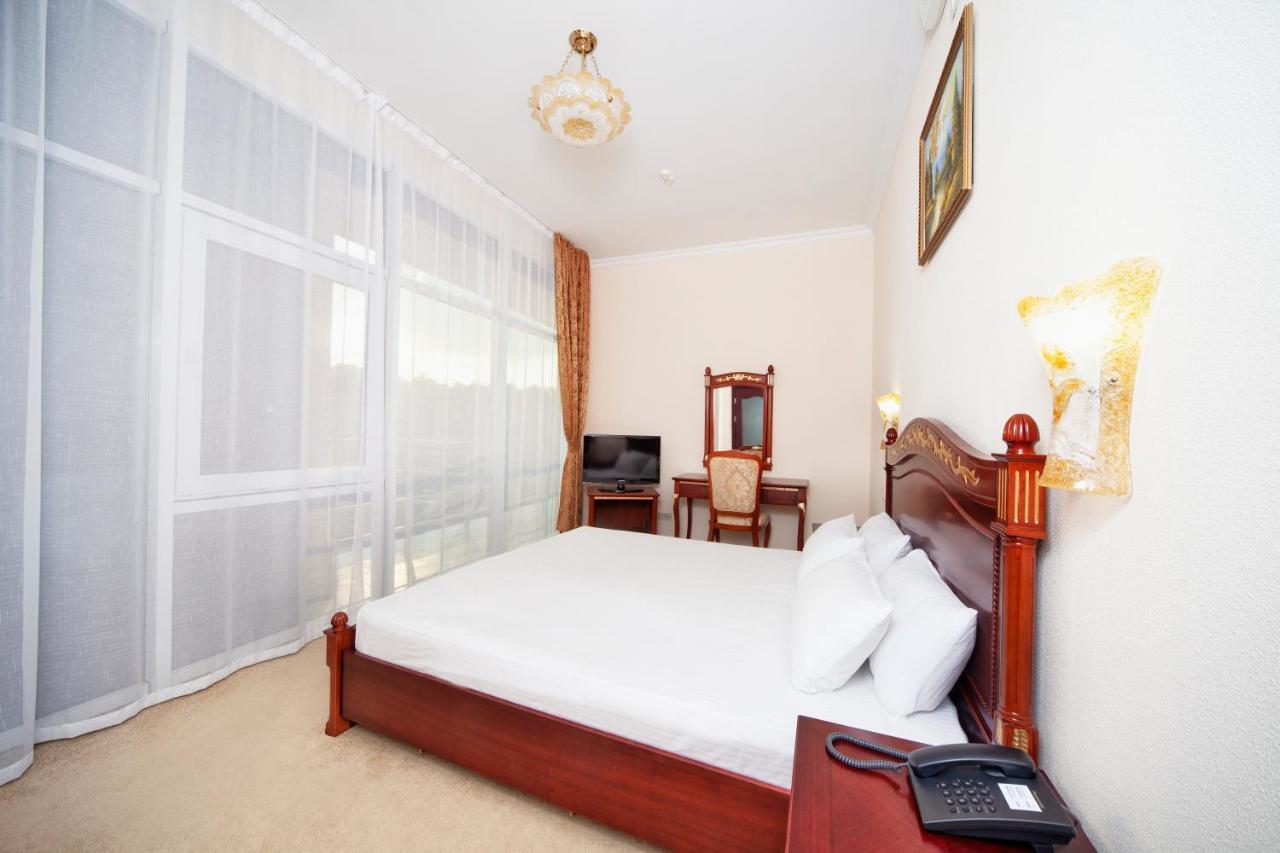 Bugaz Sea View Hotel Gribovka Ngoại thất bức ảnh