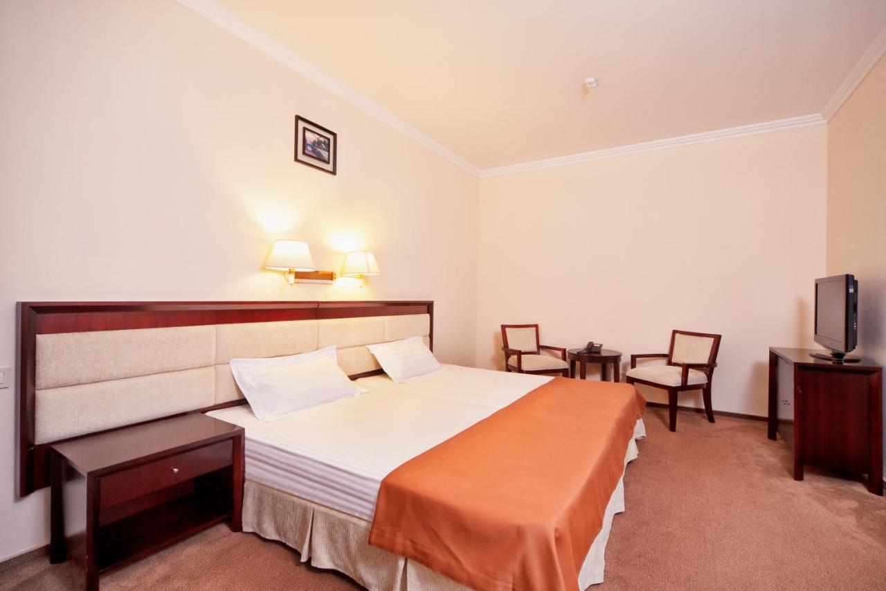 Bugaz Sea View Hotel Gribovka Ngoại thất bức ảnh