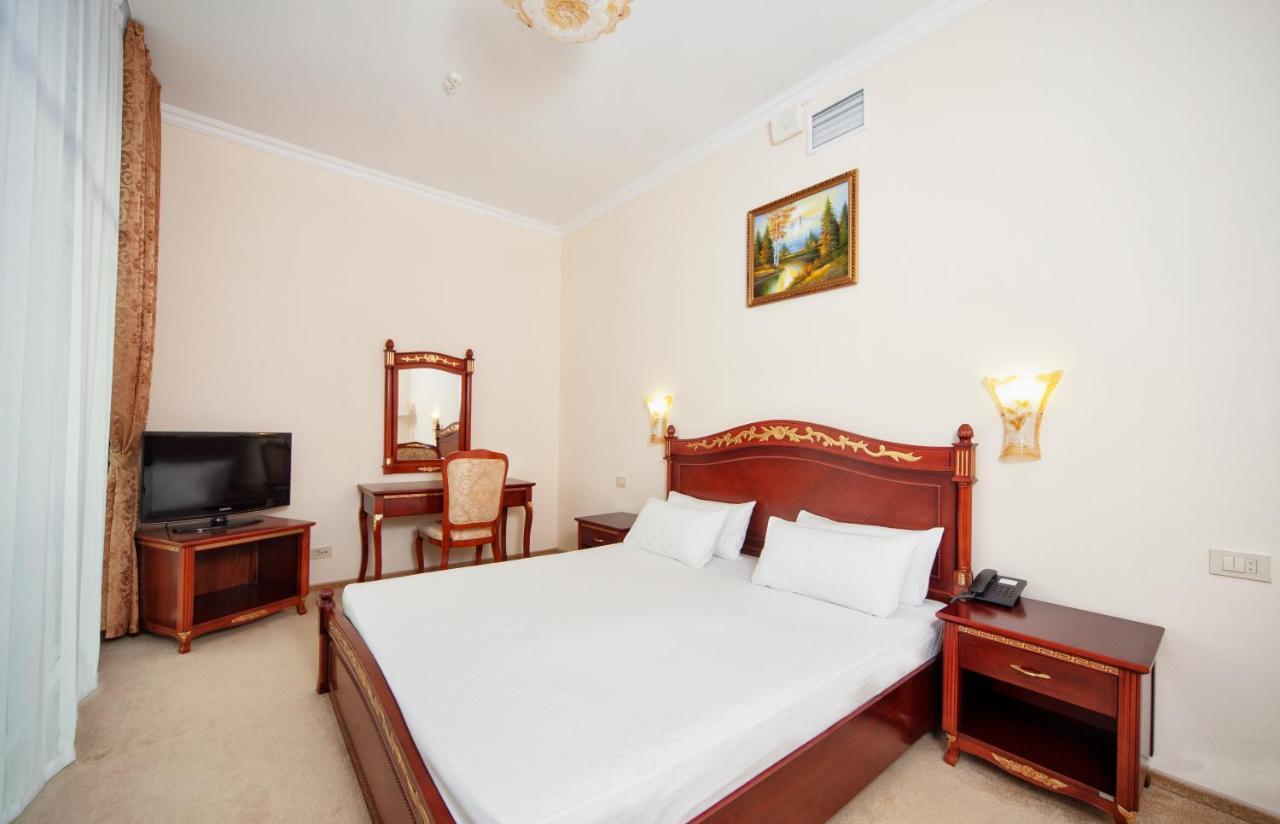 Bugaz Sea View Hotel Gribovka Ngoại thất bức ảnh